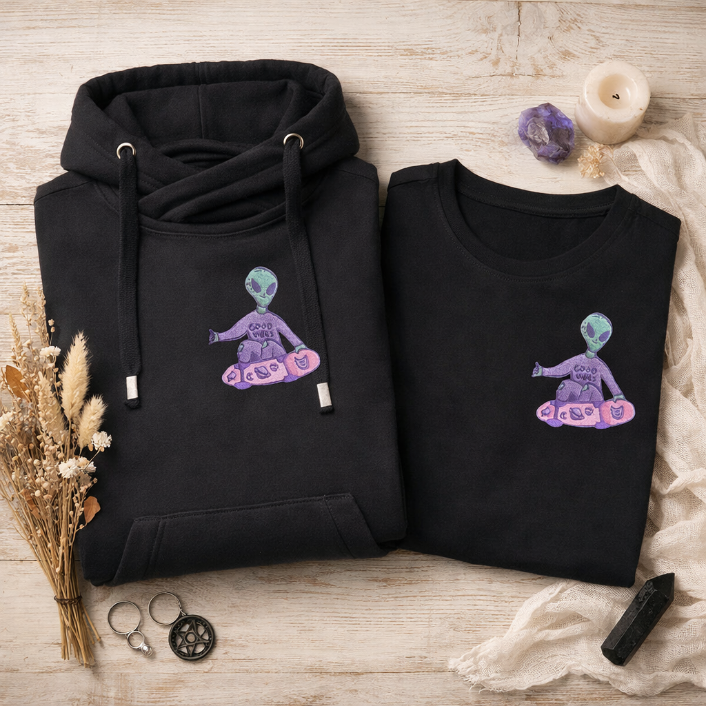 ‘Good Vibes’ Alien Hoodie & T-shirt