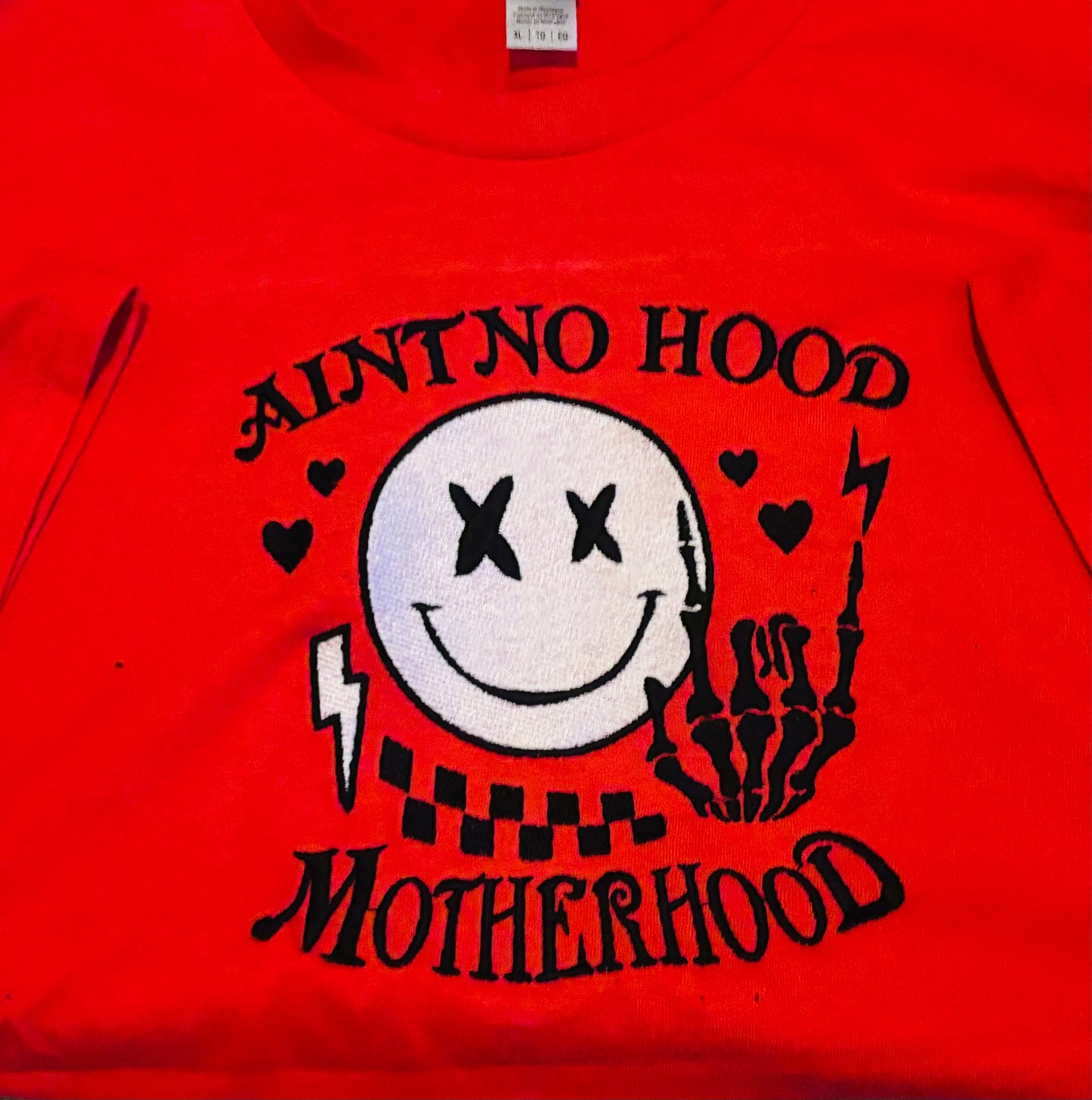 Ain’t No Hood Motherhood Embroidered T-Shirt